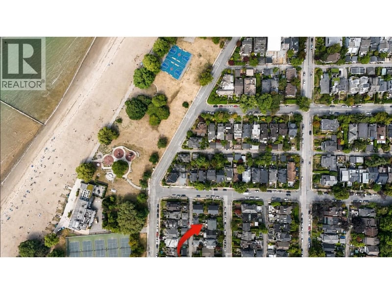 1325/27 LABURNUM Street, Vancouver, British Columbia, V6J3W4, Vancouver, British Columbia — photo 1 of 5