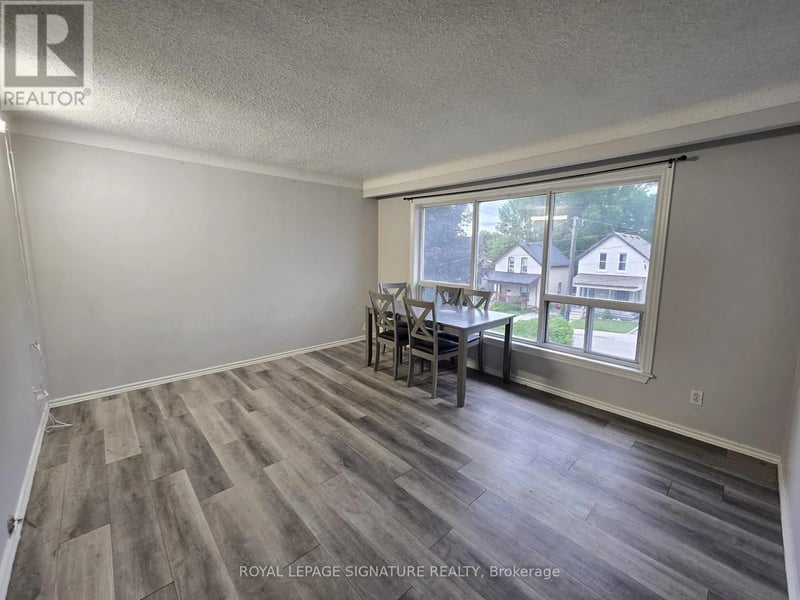 #3 9 Park Avenue, Brantford, Ontario, N3S5G9, Brantford, Ontario — photo 1 of 5