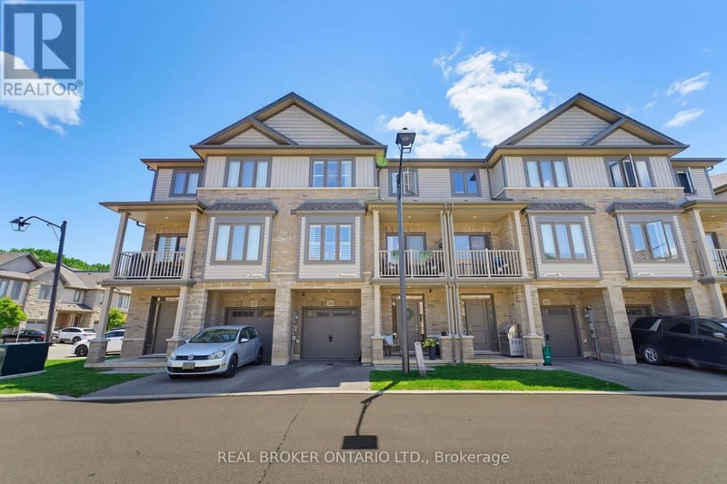 #106 77 Diana Avenue, Brantford, Ontario, N3T0R6, Brantford, Ontario — photo 1 of 5