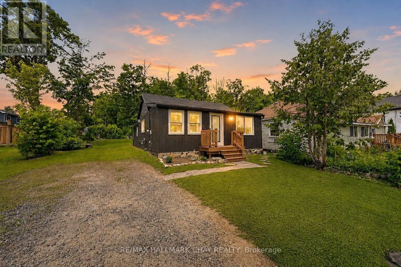 8 Myrtle Avenue, Oro-Medonte, Ontario, L0L1T0, Oro-Medonte, Ontario — photo 1 of 5
