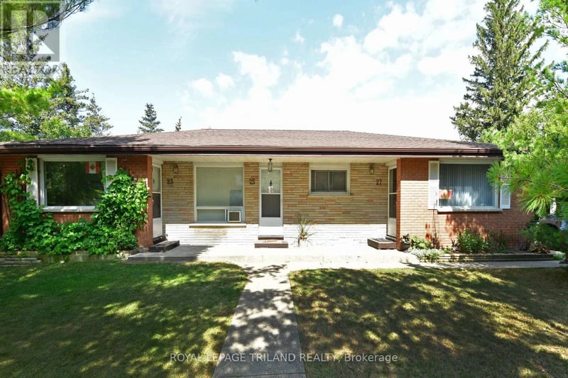 27 Hill Street, Lambton Shores (Grand Bend), Ontario, N0M1T0, Lambton Shores (Grand Bend), Ontario — photo 1 of 5