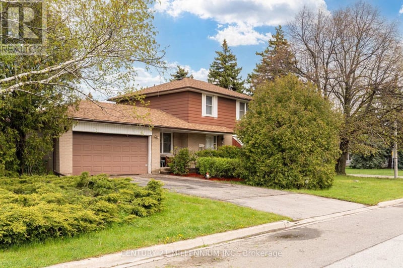 2 Durham Crescent, Brampton (Southgate), Ontario, L6T2X6, Brampton (Southgate), Ontario — photo 1 of 5