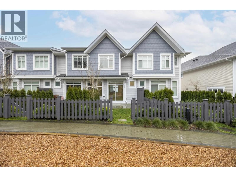 #1060 11280 PAZARENA Place, Maple Ridge, British Columbia, V2X9H8, Maple Ridge, British Columbia — photo 1 of 5