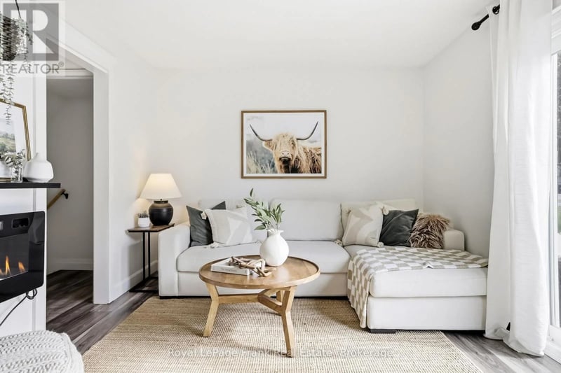 #A3 400 Westwood Drive, Cobourg, Ontario, K9A2B6, Cobourg, Ontario — photo 1 of 5
