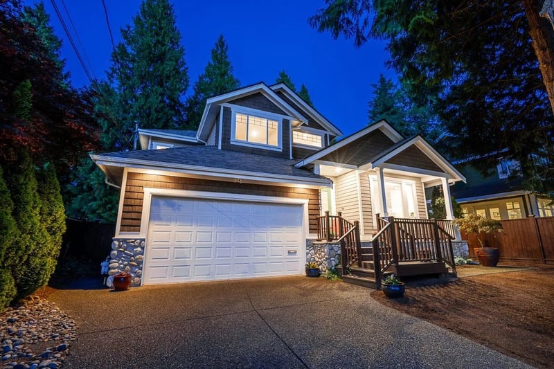 2440 124B Street, Surrey, British Columbia, V4A3N6, Surrey, British Columbia — photo 1 of 5