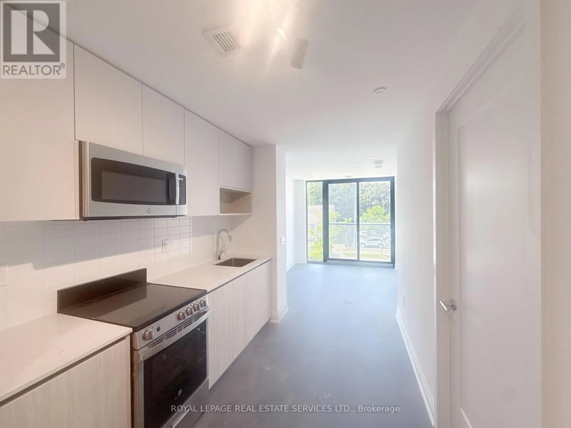 #105 Upper 799 The Queensway, Toronto (Stonegate-Queensway), Ontario, M8Z0H3, Toronto (Stonegate-Queensway), Ontario — photo 1 of 5