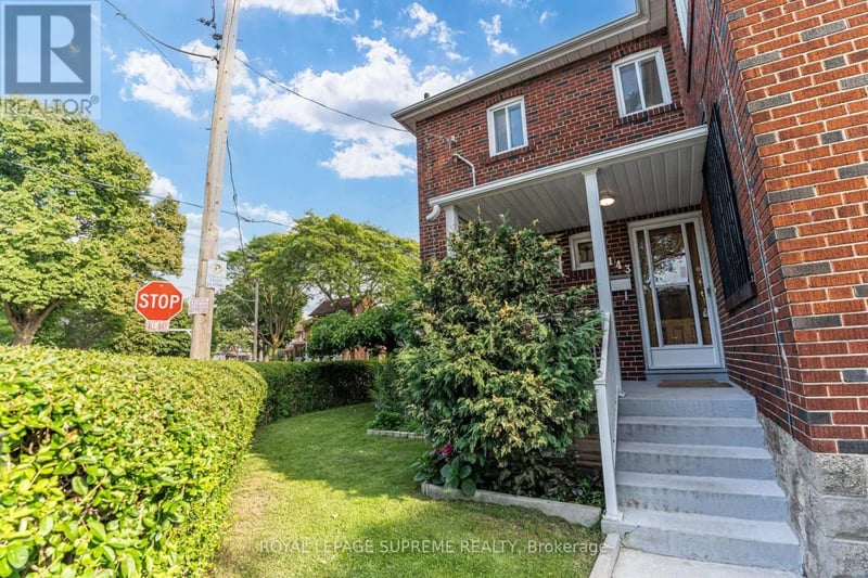 #2 143 Connolly Street, Toronto (Weston-Pellam Park), Ontario, M6N1E8, Toronto (Weston-Pellam Park), Ontario — photo 1 of 5