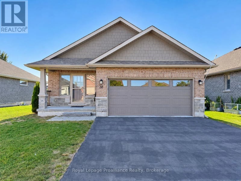 38 Mercedes Drive, Belleville (Belleville Ward), Ontario, K8N0B7, Belleville (Belleville Ward), Ontario — photo 1 of 5