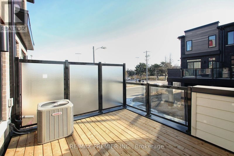 128 Brockley Drive, Toronto (Bendale), Ontario, M1P0G3, Toronto (Bendale), Ontario — photo 1 of 5