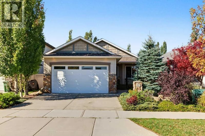 197 Cimarron Drive, Okotoks, Alberta, T1S0A7, Okotoks, Alberta — photo 1 of 5