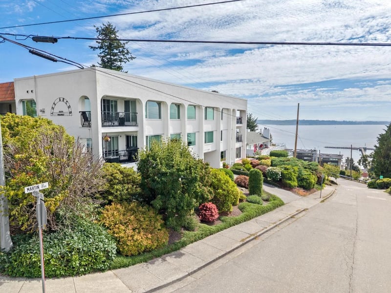 #204 15070 PROSPECT Avenue, White Rock, British Columbia, V4B2B7, White Rock, British Columbia — photo 1 of 5