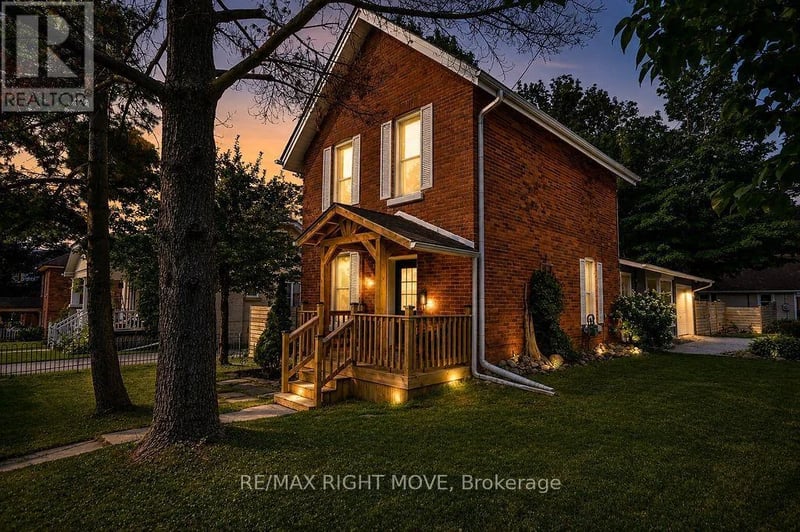 119 Emily Street, Orillia, Ontario, L3V5V2, Orillia, Ontario — photo 1 of 5
