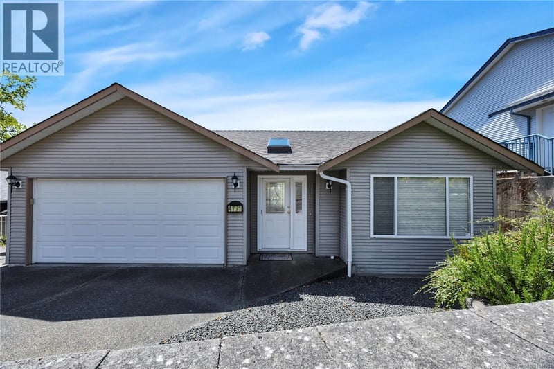 4771 Fairbrook Crescent, Nanaimo, British Columbia, V9T6M6, Nanaimo, British Columbia — photo 1 of 5