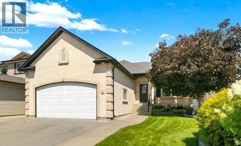 20 Sunrise Court Southwest, Medicine Hat, Alberta, T1B4N5, Medicine Hat, Alberta — photo 1 of 5