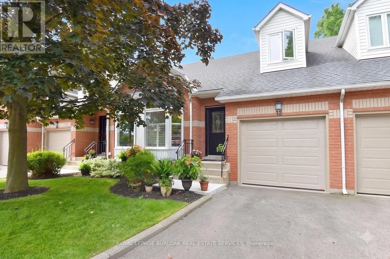 #13 476 Walkers Line, Burlington (Roseland), Ontario, L7N2E2, Burlington (Roseland), Ontario — photo 1 of 5