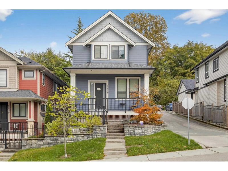 2926 160 Street, Surrey, British Columbia, V3Z3W1, Surrey, British Columbia — photo 1 of 5