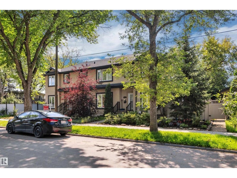 12205 112 AV NW, Edmonton, Alberta, T5M0B4, Edmonton, Alberta — photo 1 of 5