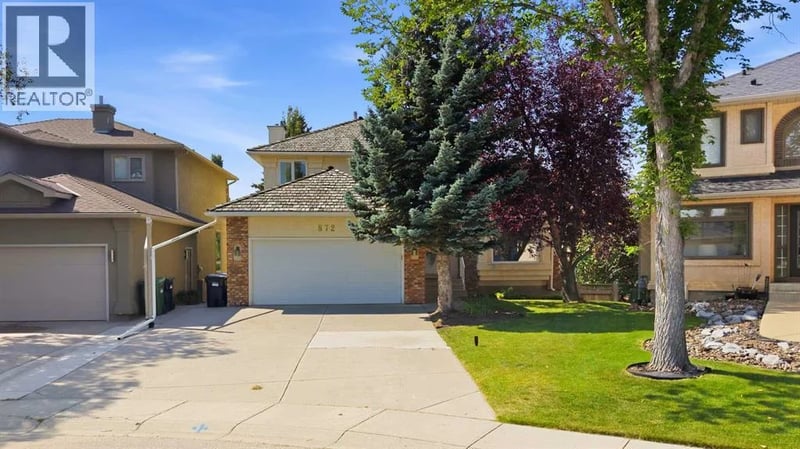 872 Sierra Morena Court Southwest, Calgary, Alberta, T3H3C6, Calgary, Alberta — photo 1 of 5