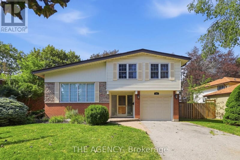 364 Adelaide Avenue East, Oshawa (O'Neill), Ontario, L1G2A1, Oshawa (O'Neill), Ontario — photo 1 of 5