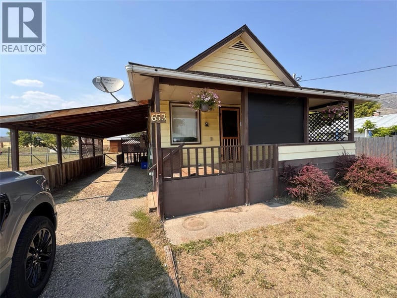 653 65th Avenue, Grand Forks, British Columbia, V0H1H4, Grand Forks, British Columbia — photo 1 of 5