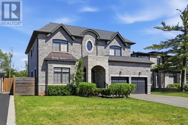 584 Weynway Court, Oakville (WO West), Ontario, L6L4G7, Oakville (WO West), Ontario — photo 1 of 5