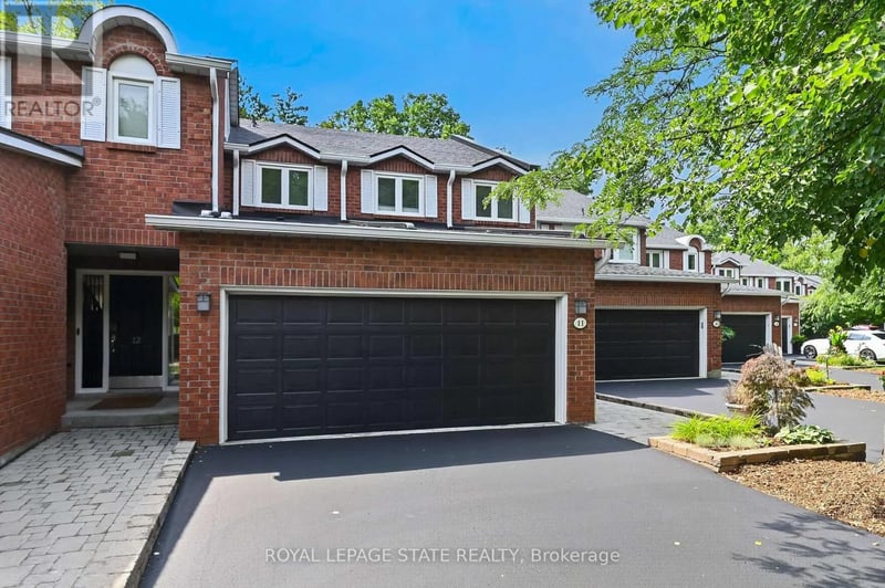 #11 151 Mcniven Road, Hamilton (Ancaster), Ontario, L9G4S7, Hamilton (Ancaster), Ontario — photo 1 of 5