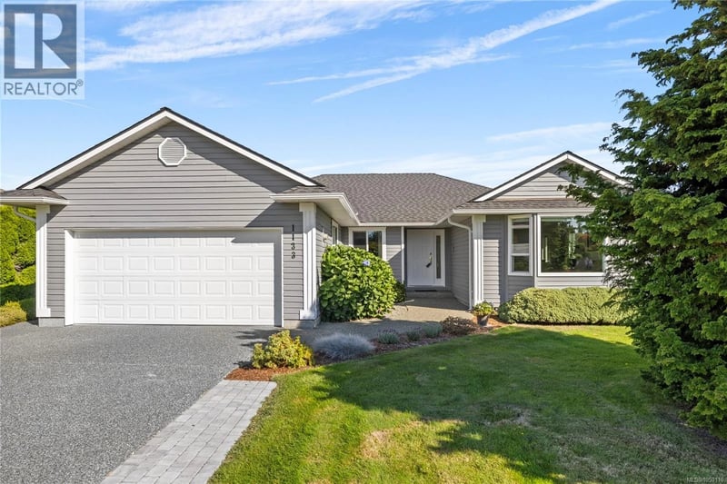 1133 Wellington Drive, Qualicum Beach, British Columbia, V9K2H6, Qualicum Beach, British Columbia — photo 1 of 5