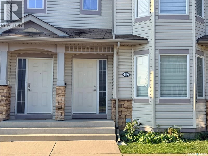 212 415 Lynd CRESCENT, Saskatoon, Saskatchewan, S7T0C2, Saskatoon, Saskatchewan — photo 1 of 5