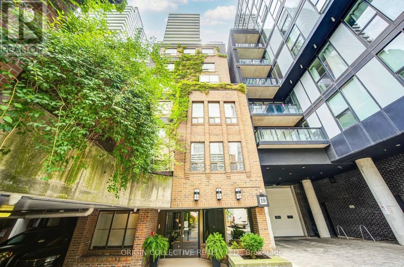 #305 19 Dundonald Street, Toronto (Church-Yonge Corridor), Ontario, M4Y1K3, Toronto (Church-Yonge Corridor), Ontario — photo 1 of 5