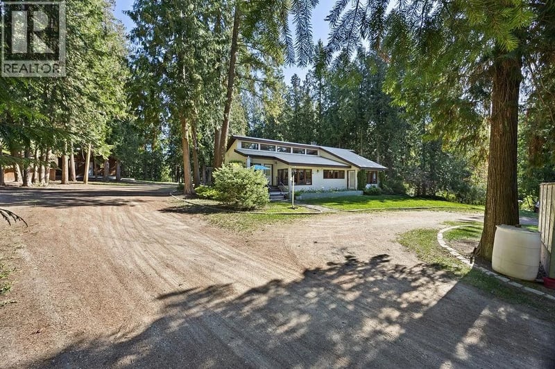 133 Springbend Road, Enderby, British Columbia, V4Y4H2, Enderby, British Columbia — photo 1 of 5