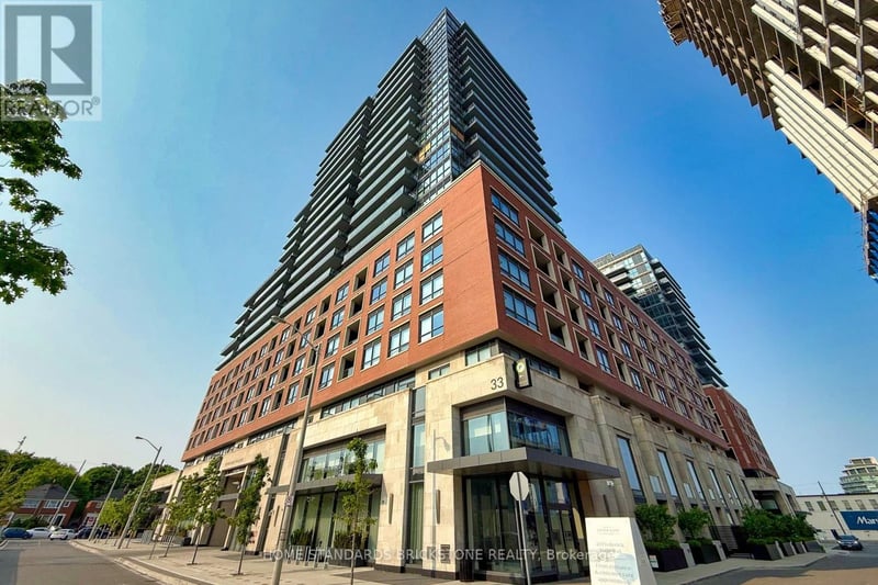 #429 33 Frederick Todd Way, Toronto (Thorncliffe Park), Ontario, M4G0C9, Toronto (Thorncliffe Park), Ontario — photo 1 of 5