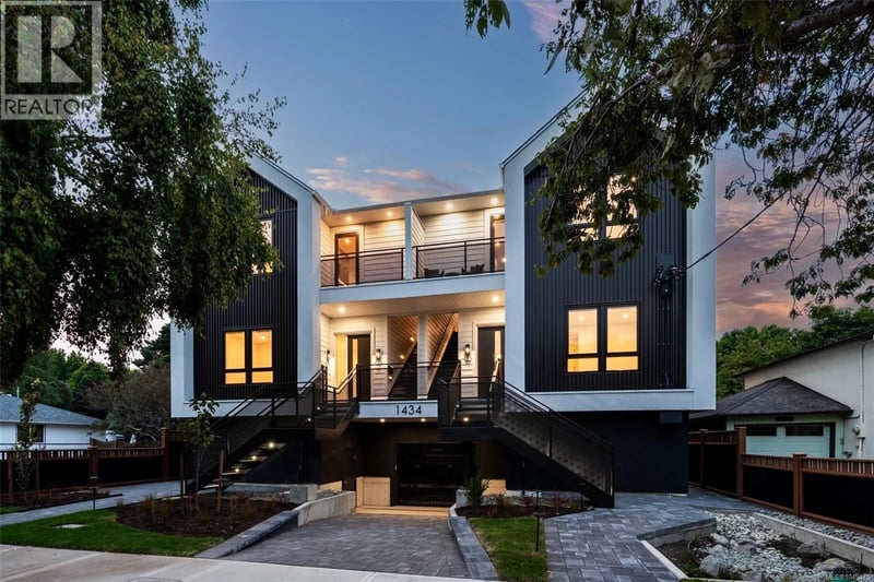 #4 1434 Brooke Street, Victoria, British Columbia, V8S1M3, Victoria, British Columbia — photo 1 of 5