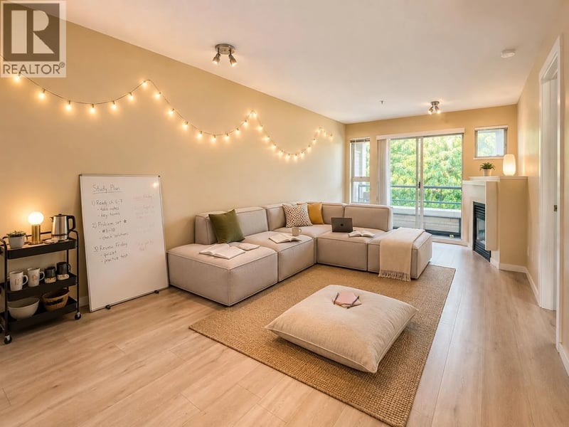 #408 9319 UNIVERSITY Crescent, Burnaby, British Columbia, V5A4Y5, Burnaby, British Columbia — photo 1 of 3