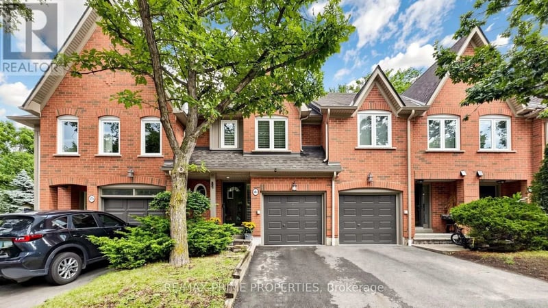 #18B 1084 Queen Street West, Mississauga (Lorne Park), Ontario, L5H4K4, Mississauga (Lorne Park), Ontario — photo 1 of 5