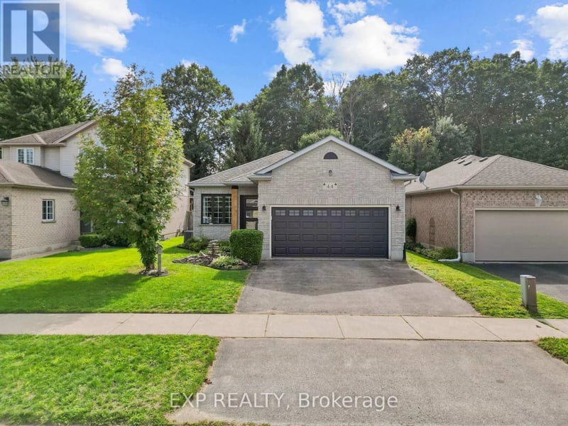 44 Juniper Crescent, Strathroy-Caradoc (SE), Ontario, N7G4G4, Strathroy-Caradoc (SE), Ontario — photo 1 of 5