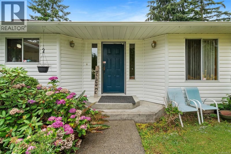 #2 1215 Stelly's Cross Road, Central Saanich, British Columbia, V8M1H3, Central Saanich, British Columbia — photo 1 of 5