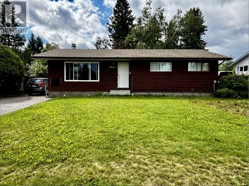 2963 PINEWOOD Avenue, Prince George, British Columbia, V2N1J1, Prince George, British Columbia — photo 1 of 3