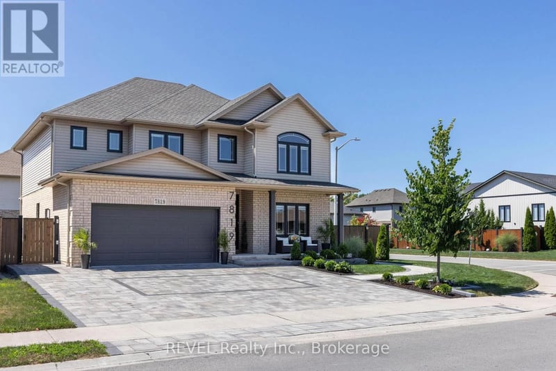 7819 Pender Street, Niagara Falls (Oldfield), Ontario, L2G0H3, Niagara Falls (Oldfield), Ontario — photo 1 of 5