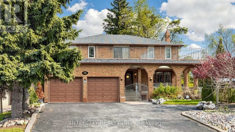 76 Spruce Avenue, Richmond Hill (South Richvale), Ontario, L4C6W1, Richmond Hill (South Richvale), Ontario — photo 1 of 5