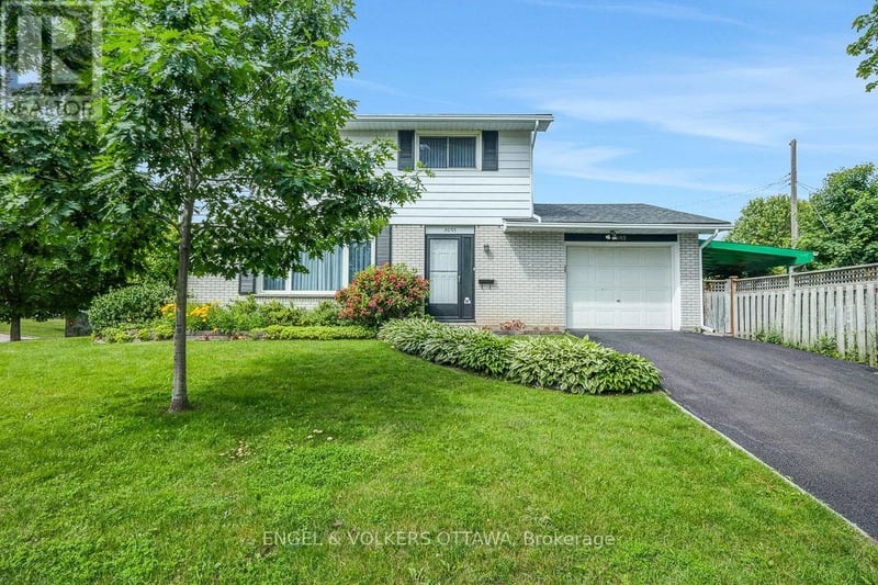 2695 Hickson Crescent South, Ottawa, Ontario, K2H6Y5, Ottawa, Ontario — photo 1 of 5