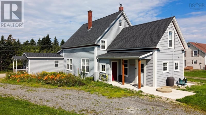 860 Highway 3, Middle East Pubnico, Nova Scotia, B0W2A0, Middle East Pubnico, Nova Scotia — photo 1 of 5