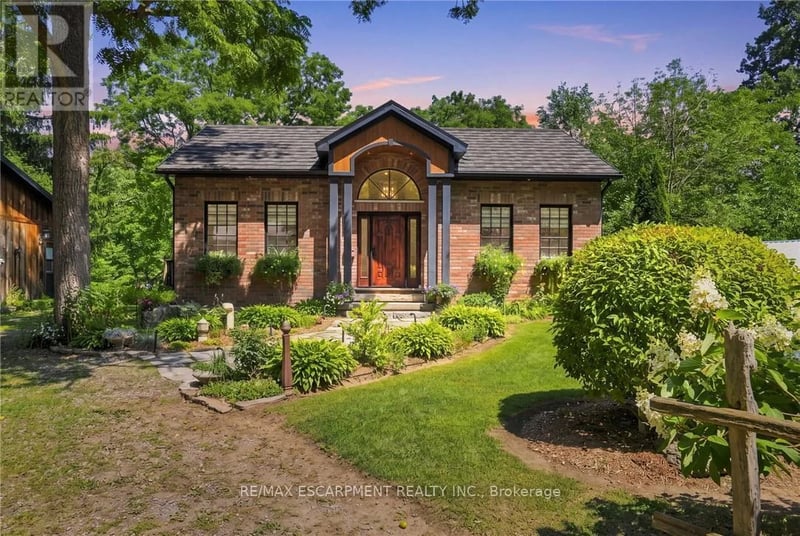 376 Moxley Road, Hamilton (Greensville), Ontario, L9H5L5, Hamilton (Greensville), Ontario — photo 1 of 5