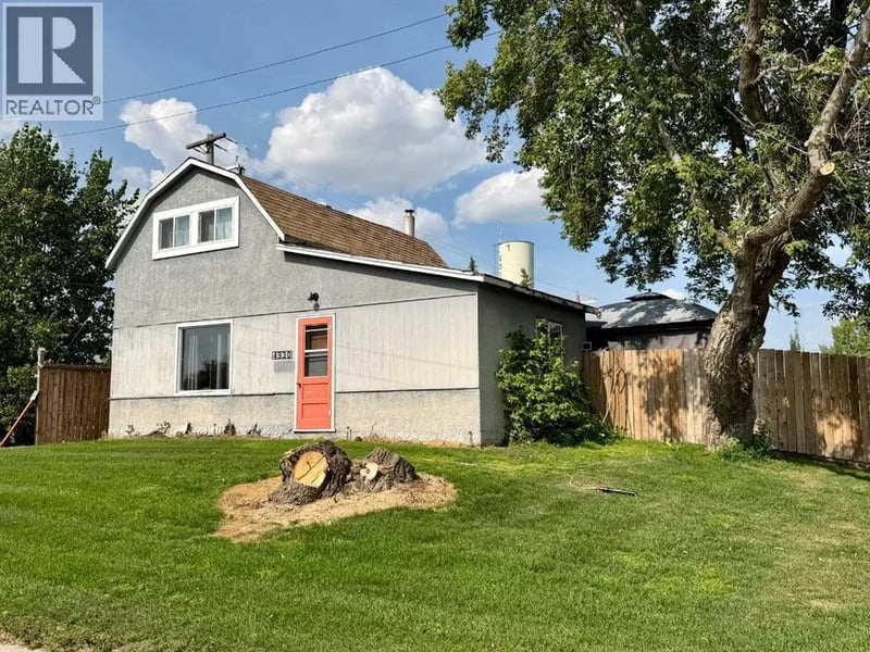 4930 50 Avenue, Edgerton, Alberta, T0B1K0, Edgerton, Alberta — photo 1 of 5