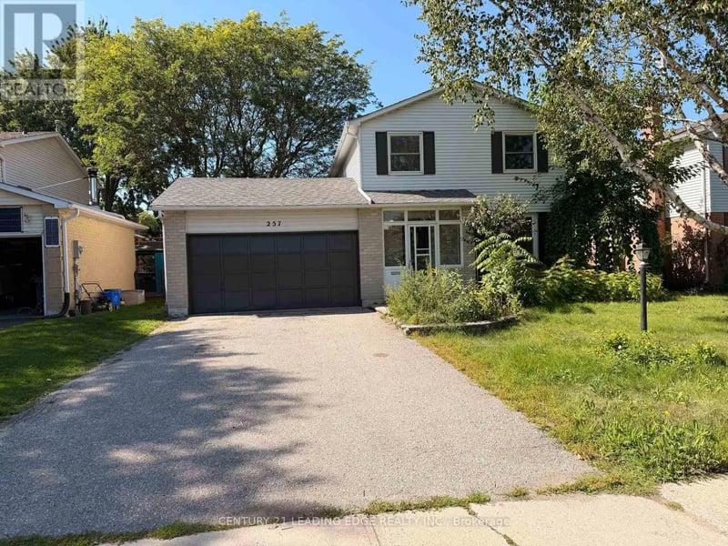 257 London Road, Newmarket (Bristol-London), Ontario, L3Y6L3, Newmarket (Bristol-London), Ontario — photo 1 of 5