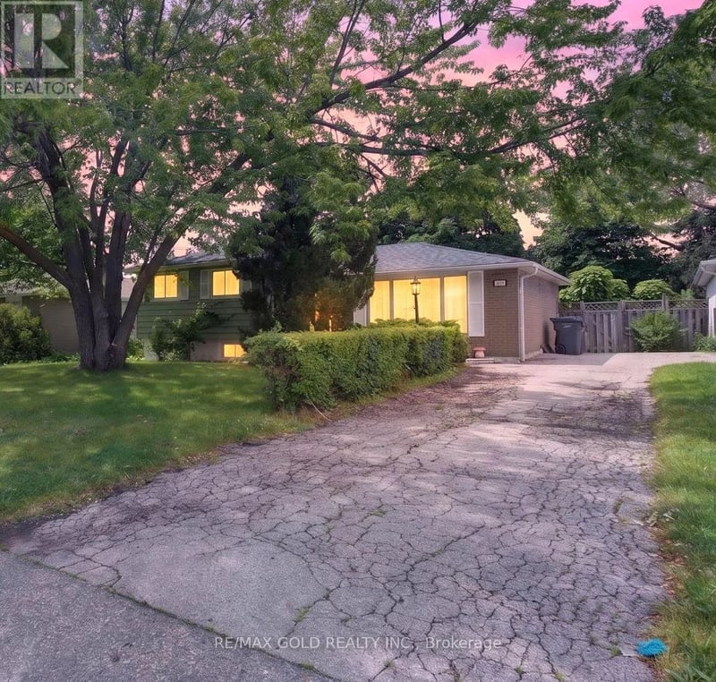 129 Folkstone Crescent, Brampton (Southgate), Ontario, L6T3M6, Brampton (Southgate), Ontario — photo 1 of 5
