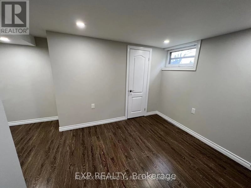 #Bsmt 6 Mid Pines Road, Toronto (Woburn), Ontario, M1G2L6, Toronto (Woburn), Ontario — photo 1 of 5
