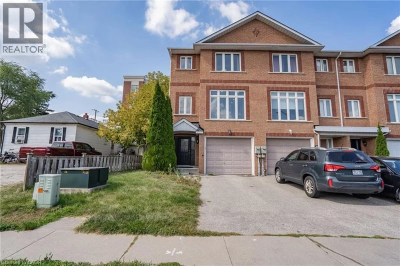 103 JOHN Street, Georgetown, Ontario, L7G5A2, Georgetown, Ontario — photo 1 of 5