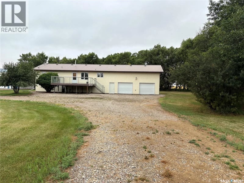 Maurer Acreage, Weyburn Rm No. 67, Saskatchewan, S4H2J9, Weyburn Rm No. 67, Saskatchewan — photo 1 of 5