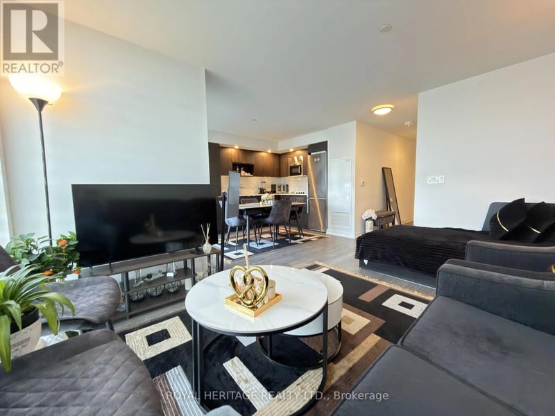#409 225 Village Green Square East, Toronto (Agincourt South-Malvern West), Ontario, M1S0N4, Toronto (Agincourt South-Malvern West), Ontario — photo 1 of 5