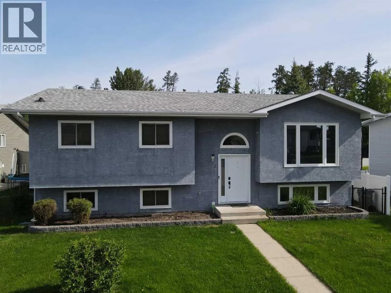 193 Park Drive, Whitecourt, Alberta, T7S1R3, Whitecourt, Alberta — photo 1 of 5